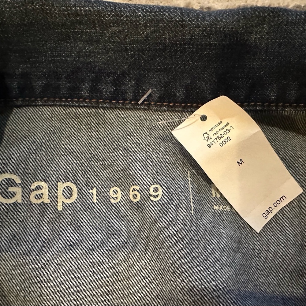 GAP Men's Dark Blue Denim Jacket - Picture 2 of 5